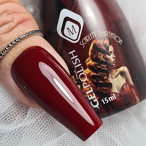 �� �� GP Scarlett Temptation